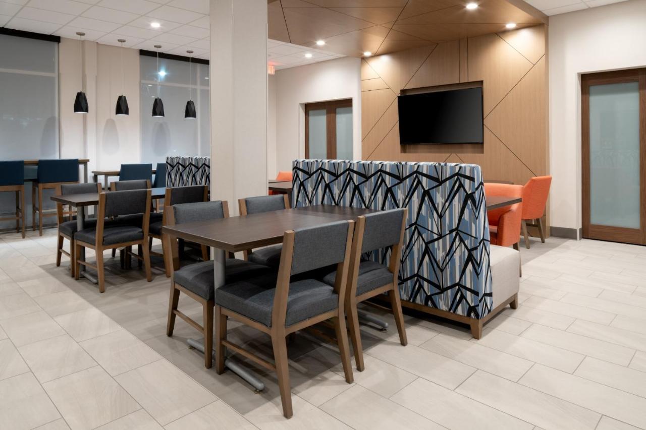 Holiday Inn Express & Suites - Hollister By Ihg Luaran gambar