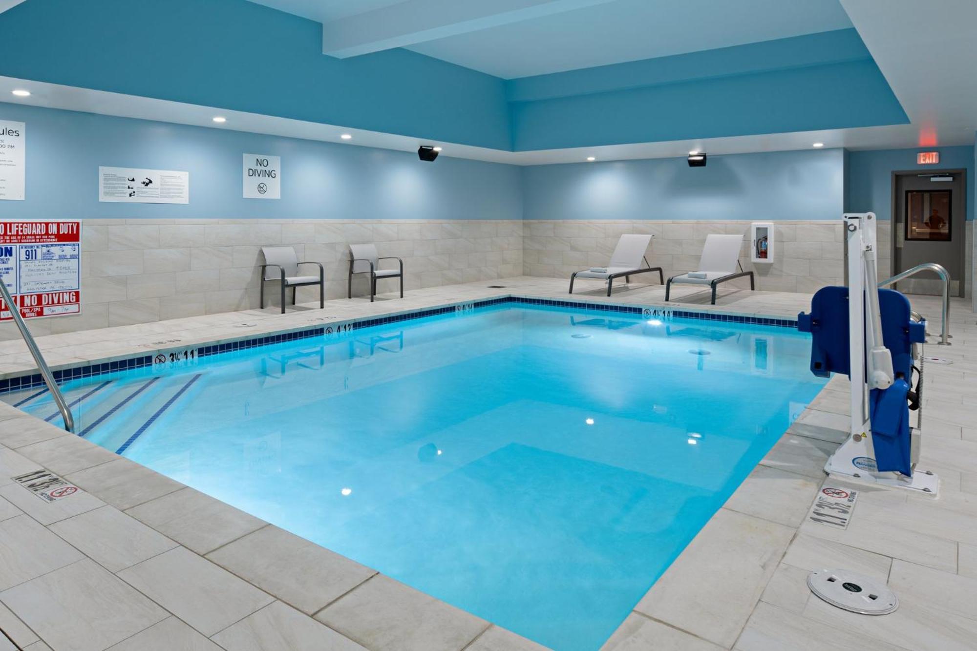 Holiday Inn Express & Suites - Hollister By Ihg Luaran gambar