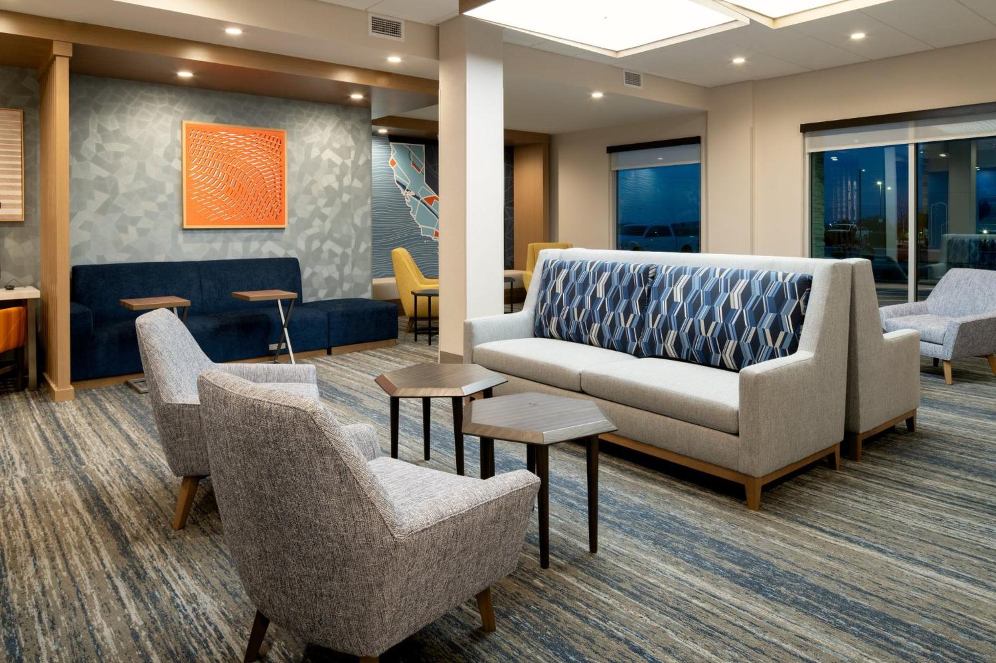 Holiday Inn Express & Suites - Hollister By Ihg Luaran gambar